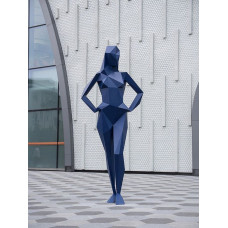 Полигональная скульптура женщина